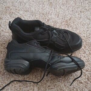 Men's Black Athletic Shoes